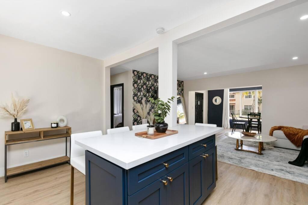New Miami Home, Pool Near Airport And Beaches, King Bed Εξωτερικό φωτογραφία